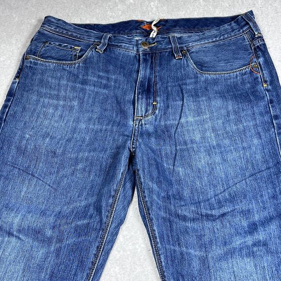 Tommy Bahama Jeans Mens Size 36 Blue Standard Bootcut Dark Wash Denim Pockets - Picture 2 of 15